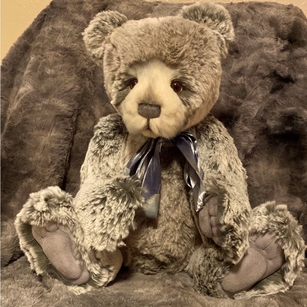 Charlie Bears Nimbus the large grey bear nwt